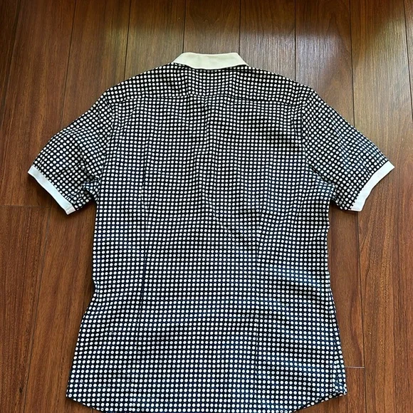 👕👕NWOT Michael Kors Short Sleeved Button Down Shirt👕👕 - Picture 2 of 7